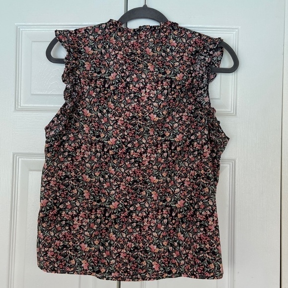 BB Dakota Steve Madden cotton sleeveless v neck ruffle sleeve blouse - Picture 2 of 4